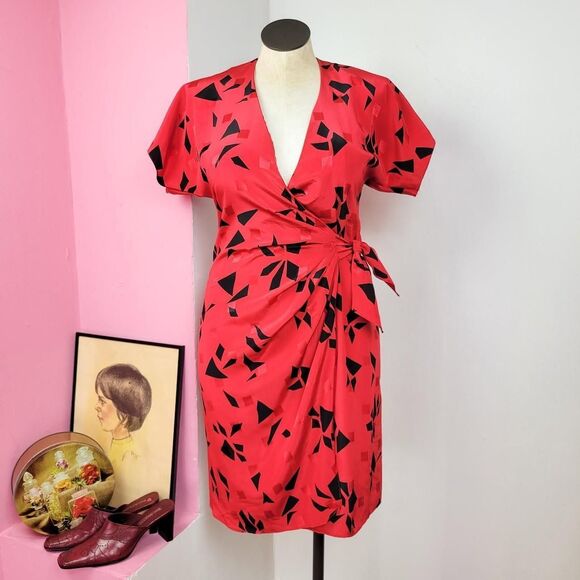 Dresses & Skirts - Vintage 80s Red & Black Geometric Print Wrap Dress